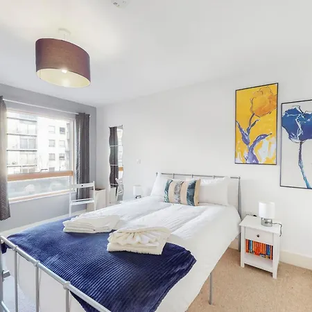 Lovely 1 Bed Apartment In Streatham London Exterior photo